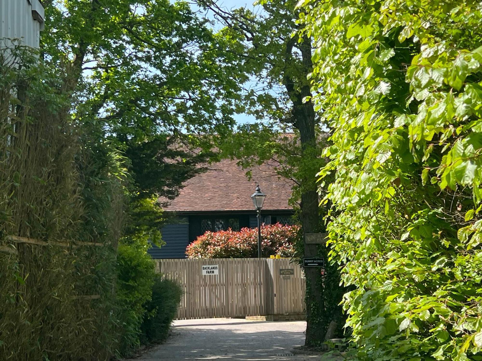 Amber Lodge Hickstead-A Бургесс-Хилл Экстерьер фото