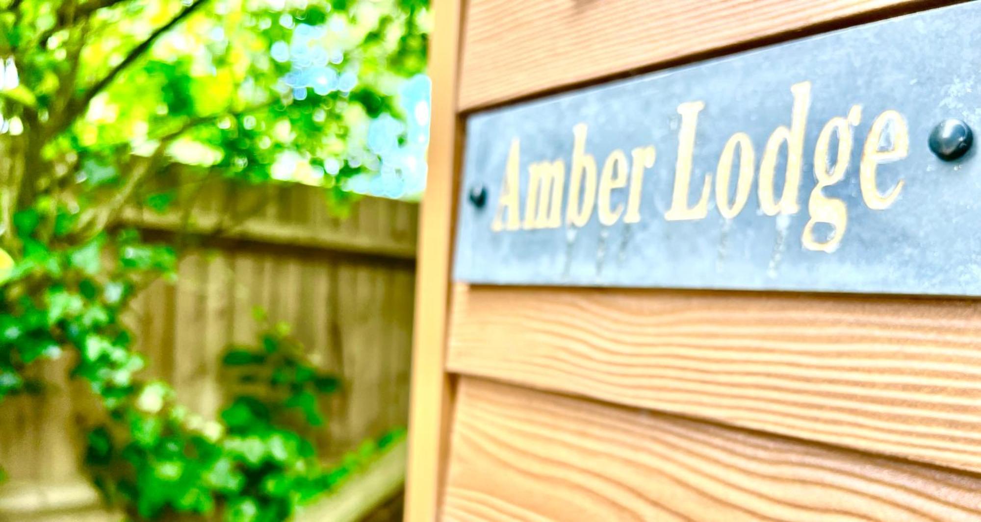 Amber Lodge Hickstead-A Бургесс-Хилл Экстерьер фото